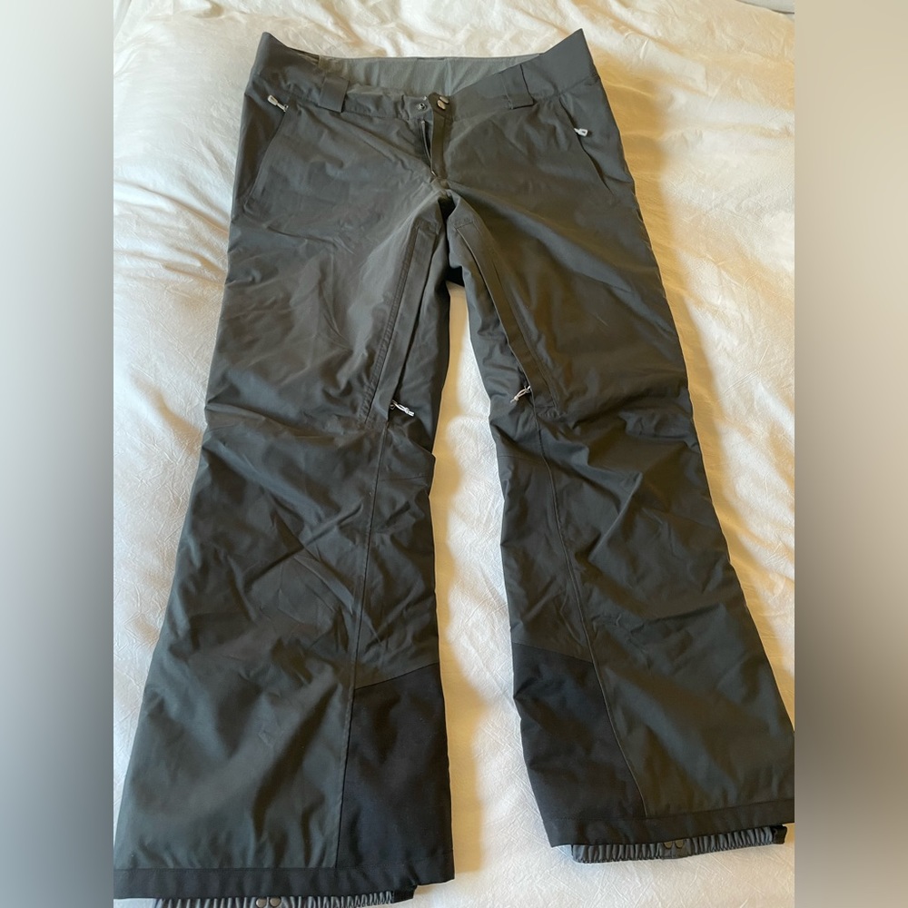 Patagonia Women’s Insulated Snow Pants, Black, Size Large